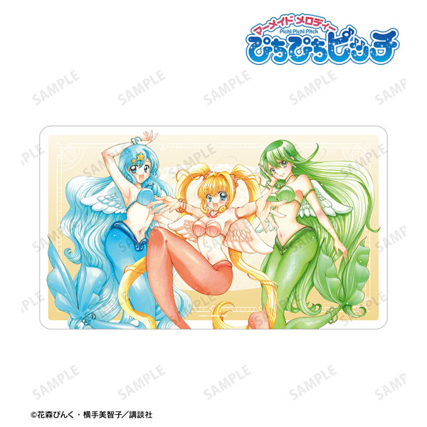 ぴちぴちピッチ 花森ぴんく先生 描き下ろし 集合 羽を纏ったマーメイドver. マルチデスクマット