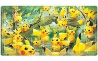ポケモンカードゲーム ラバープレイマット ピカチュウの森